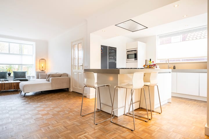 Photo 10 of Burgemeester van Grotenhuisstraat 4