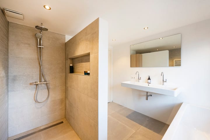 Photo 26 of Burgemeester van Grotenhuisstraat 4