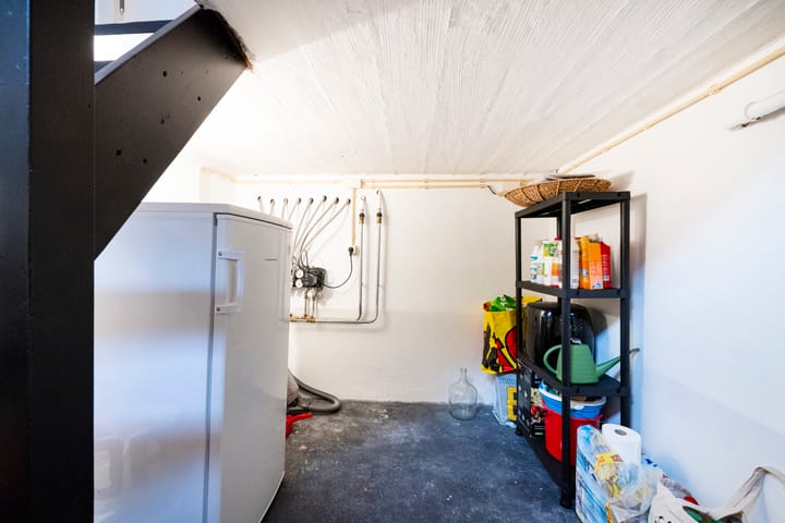 Photo 34 of Burgemeester van Grotenhuisstraat 4