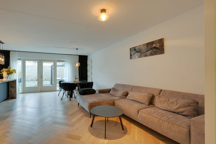 Foto 8 van Den Bommelstraat 7