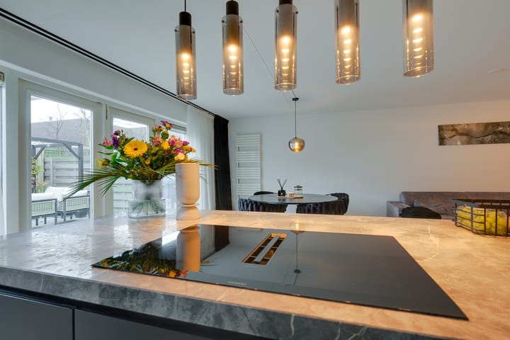 Foto 17 van Den Bommelstraat 7