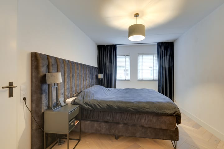 Foto 24 van Den Bommelstraat 7