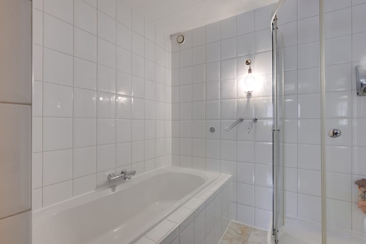 Foto 31 van Den Bommelstraat 7