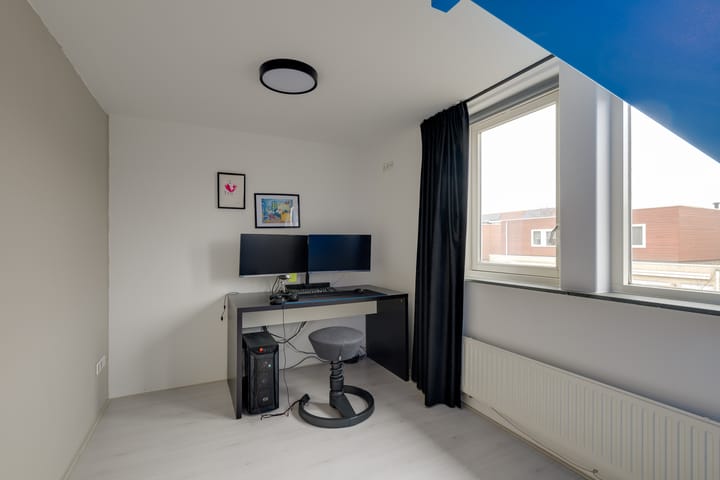 Foto 34 van Den Bommelstraat 7