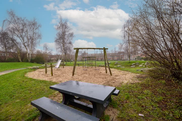 Foto 42 van Den Bommelstraat 7