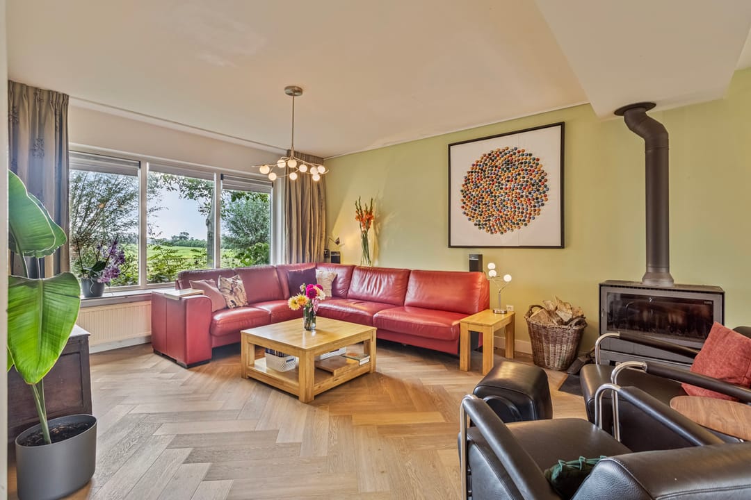 Photo 13 of Miening 37