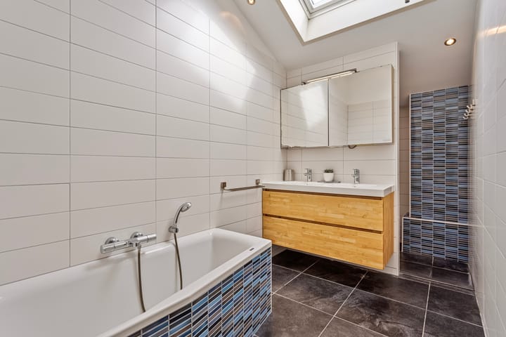 Photo 24 of Miening 37