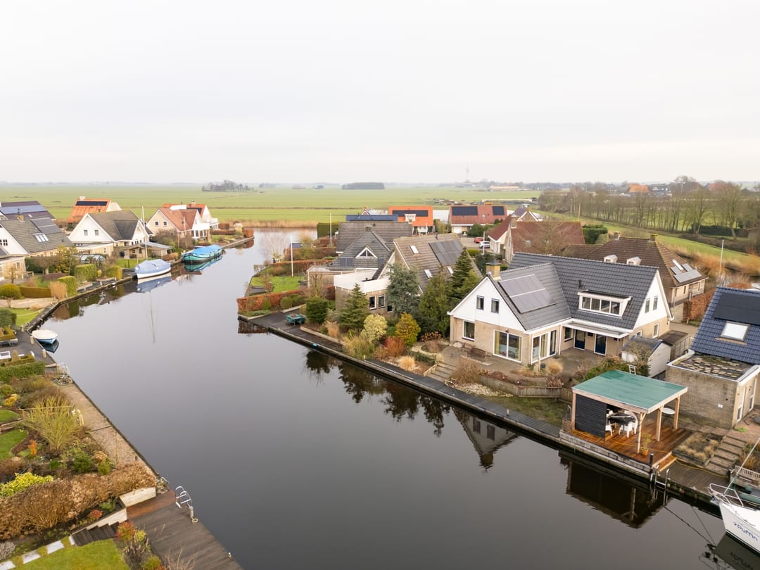 Photo 1 of It Far 32