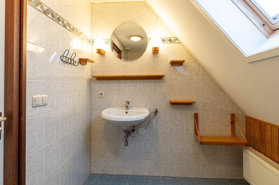 Photo 28 of It Far 32