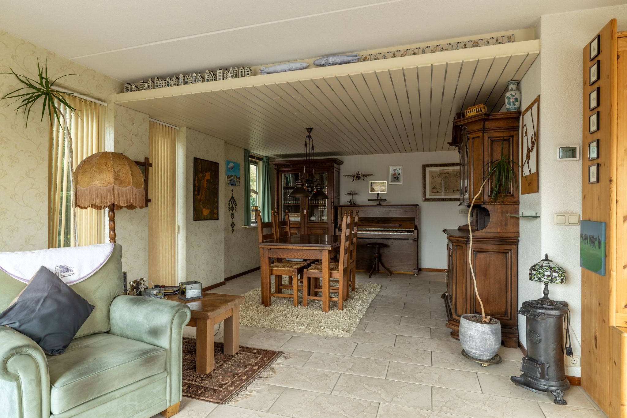 Photo 30 of It Far 32