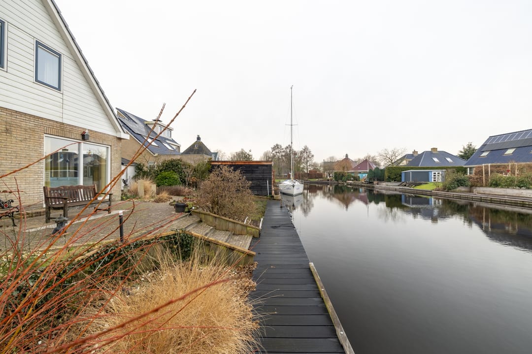 Photo 32 of It Far 32