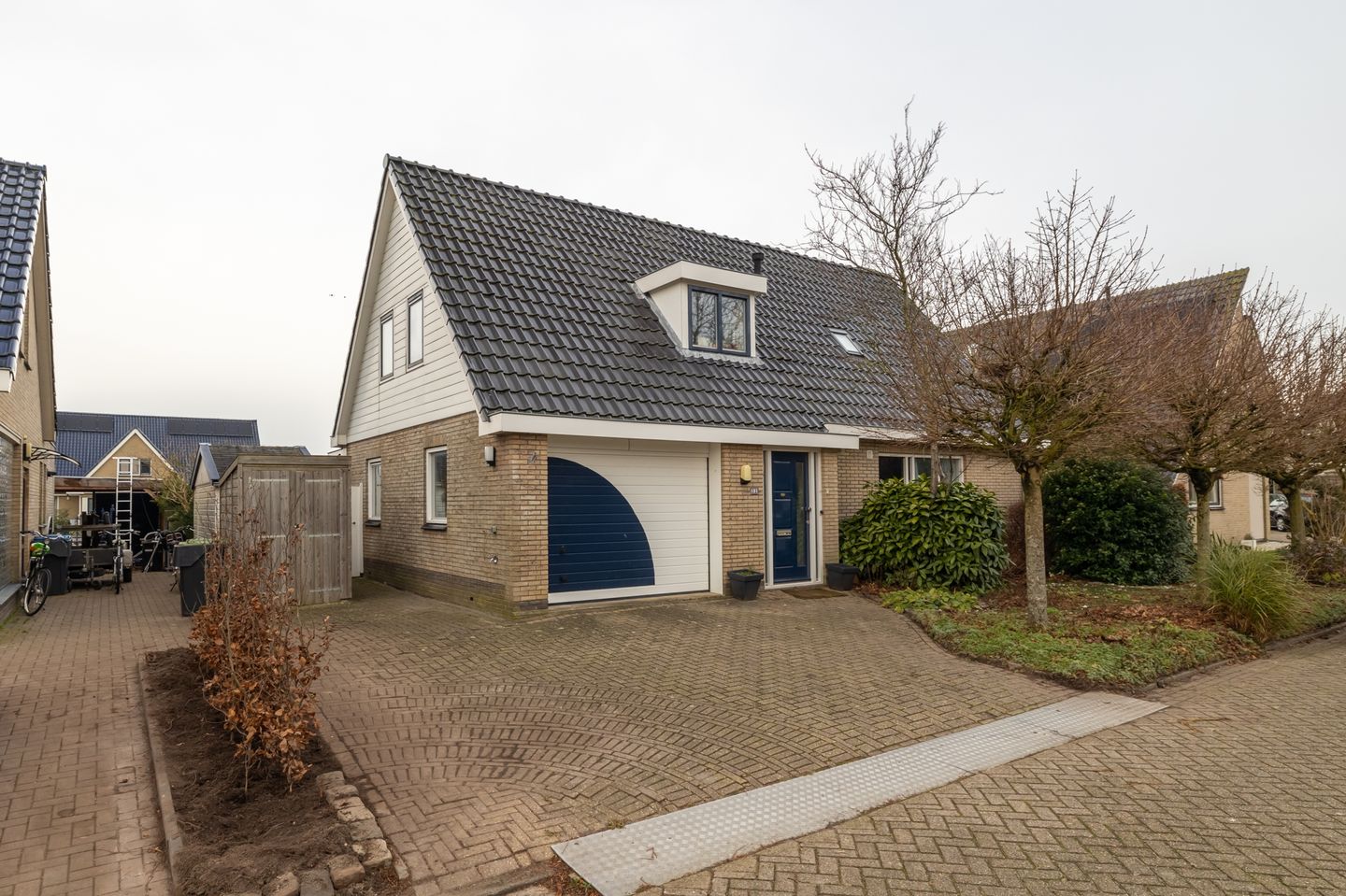 Photo 35 of It Far 32