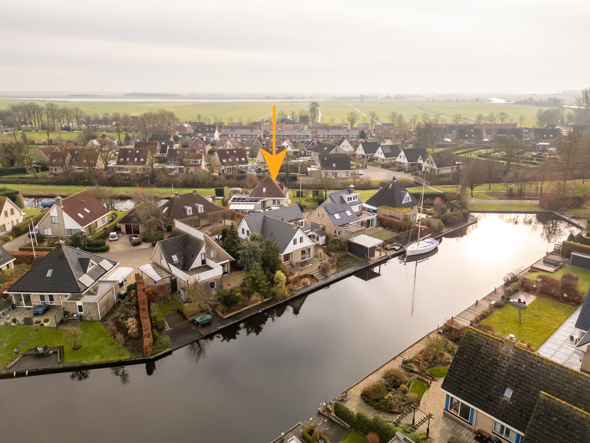 Photo 39 of It Far 32