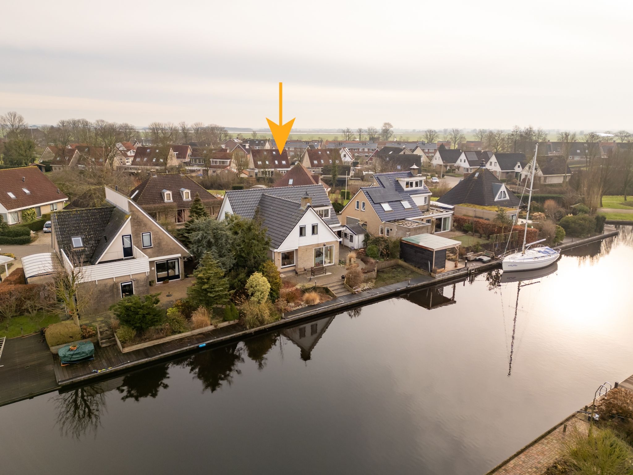 Photo 42 of It Far 32