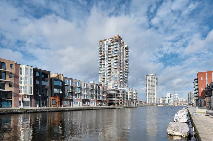 Photo 1 of Waldorpstraat 1654