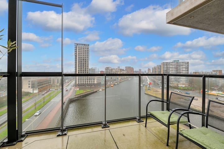 Photo 4 of Waldorpstraat 1654