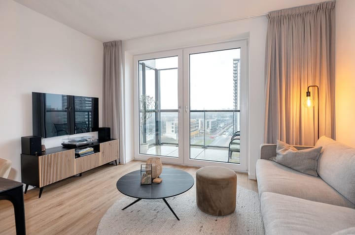 Photo 9 of Waldorpstraat 1654