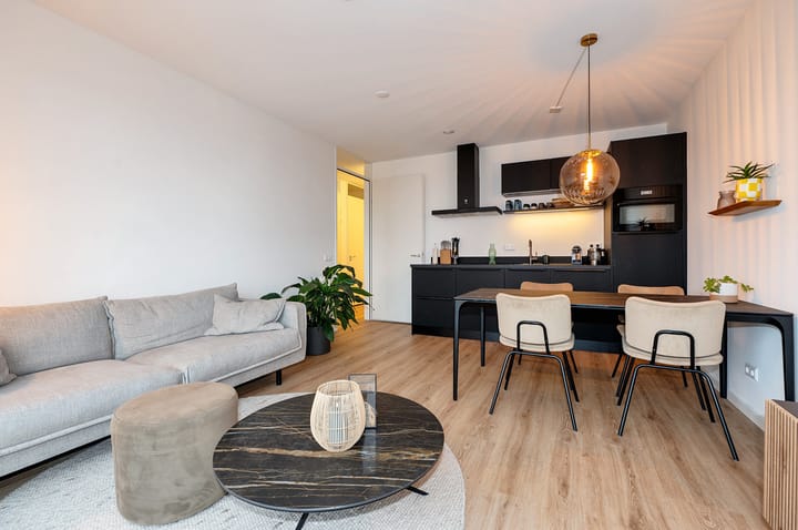 Photo 19 of Waldorpstraat 1654