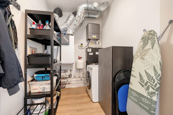 Photo 31 of Waldorpstraat 1654