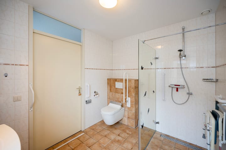 Foto 4 van Brederostraat 1-12