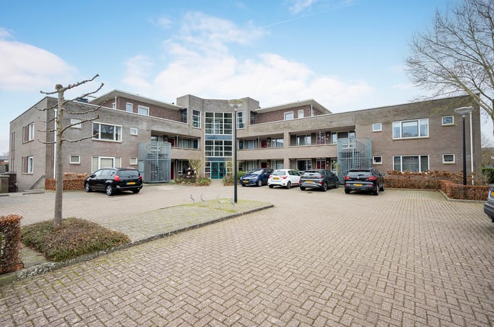 Foto 7 van Brederostraat 1-12