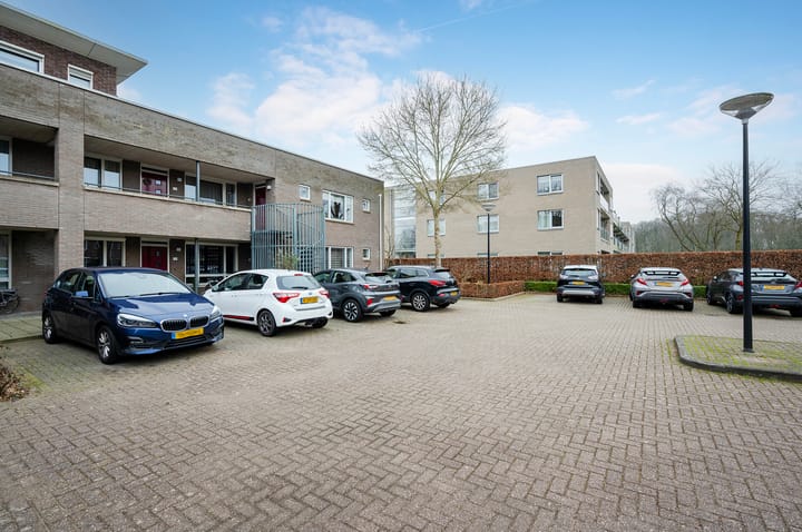 Foto 35 van Brederostraat 1-12