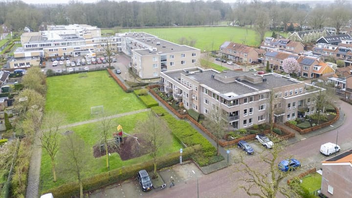 Foto 38 van Brederostraat 1-12