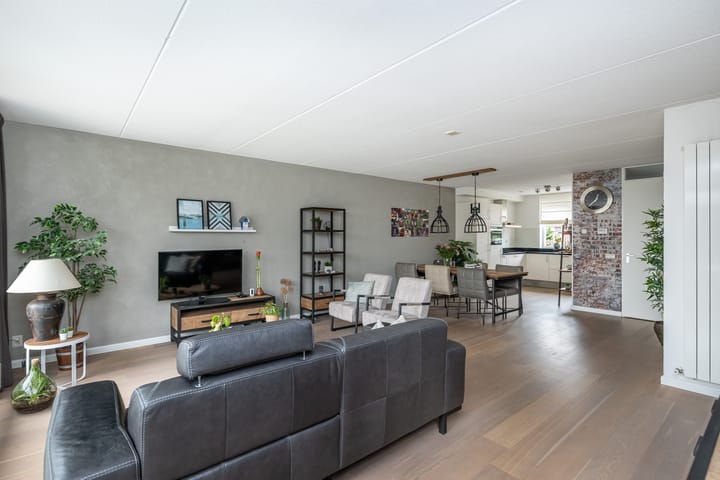 Photo 9 of Beneden Oostdijk 66