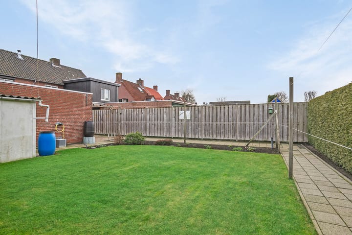 Foto 35 van Broekerstraat 27-B