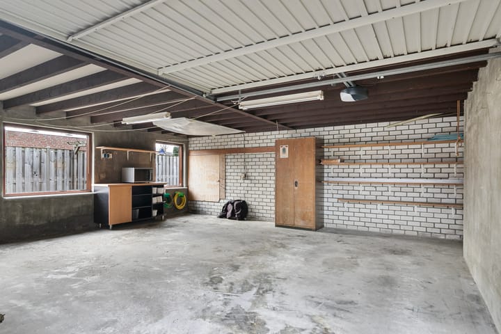 Foto 39 van Broekerstraat 27-B