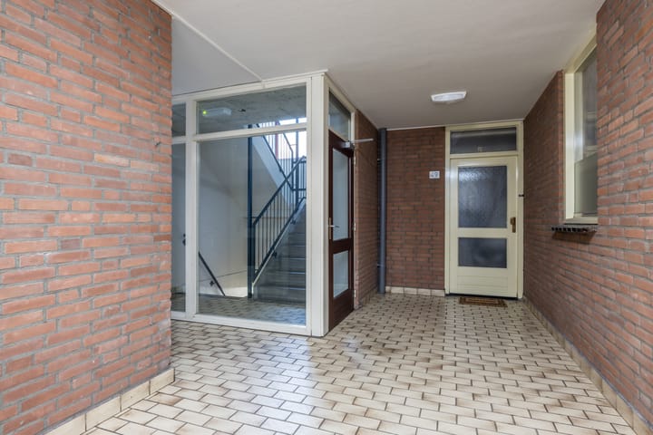 Foto 4 van Romeinenplein 64