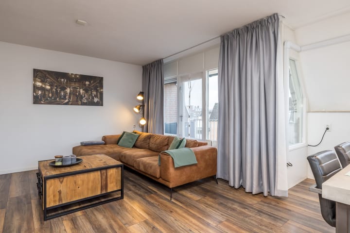 Foto 17 van Romeinenplein 64