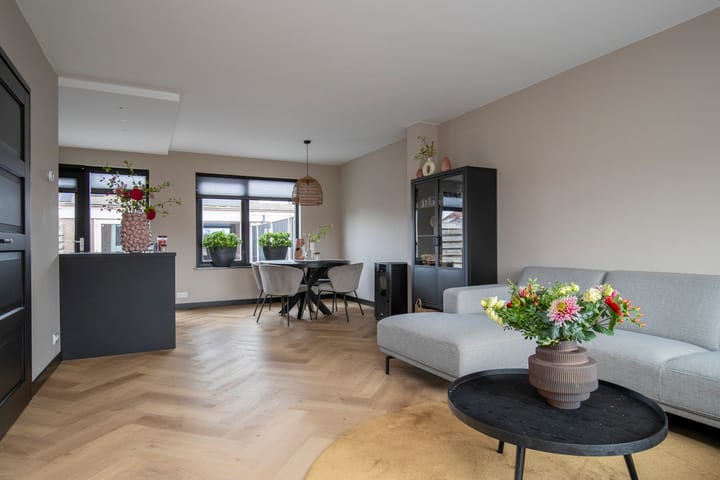 Foto 16 van De Zwanebloem 34