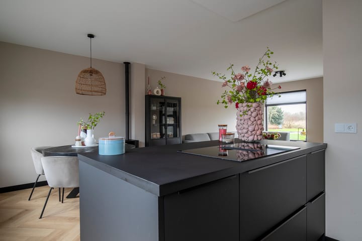 Foto 20 van De Zwanebloem 34