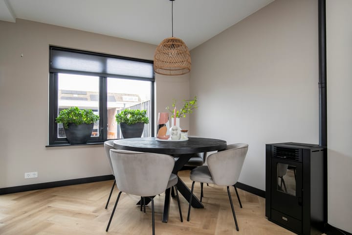 Foto 17 van De Zwanebloem 34