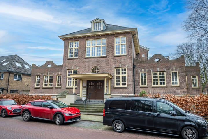 undefined main image