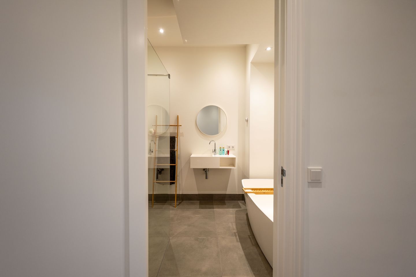 Foto 29 van Badhuislaan 15-F