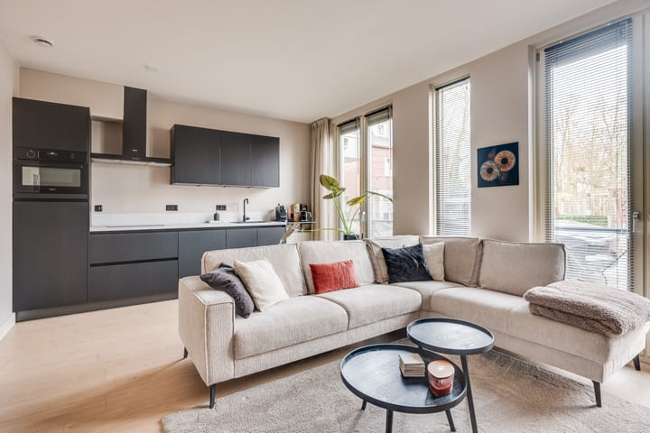 Foto 8 van Helenastraat 2-B