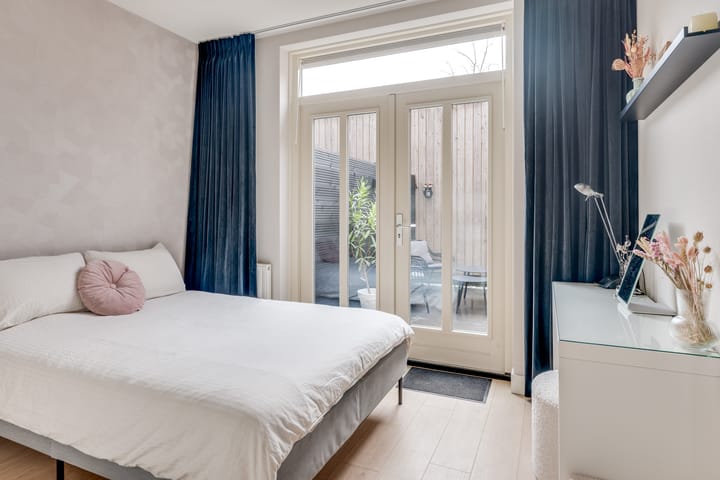 Foto 16 van Helenastraat 2-B