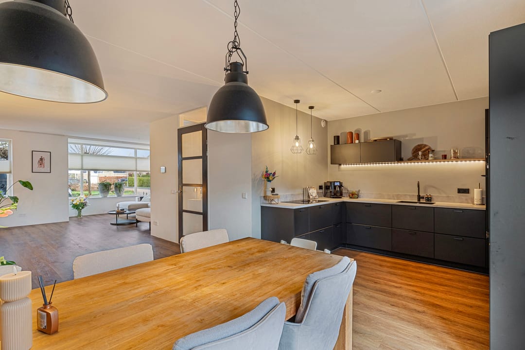 Foto 8 van Midscheeps 81