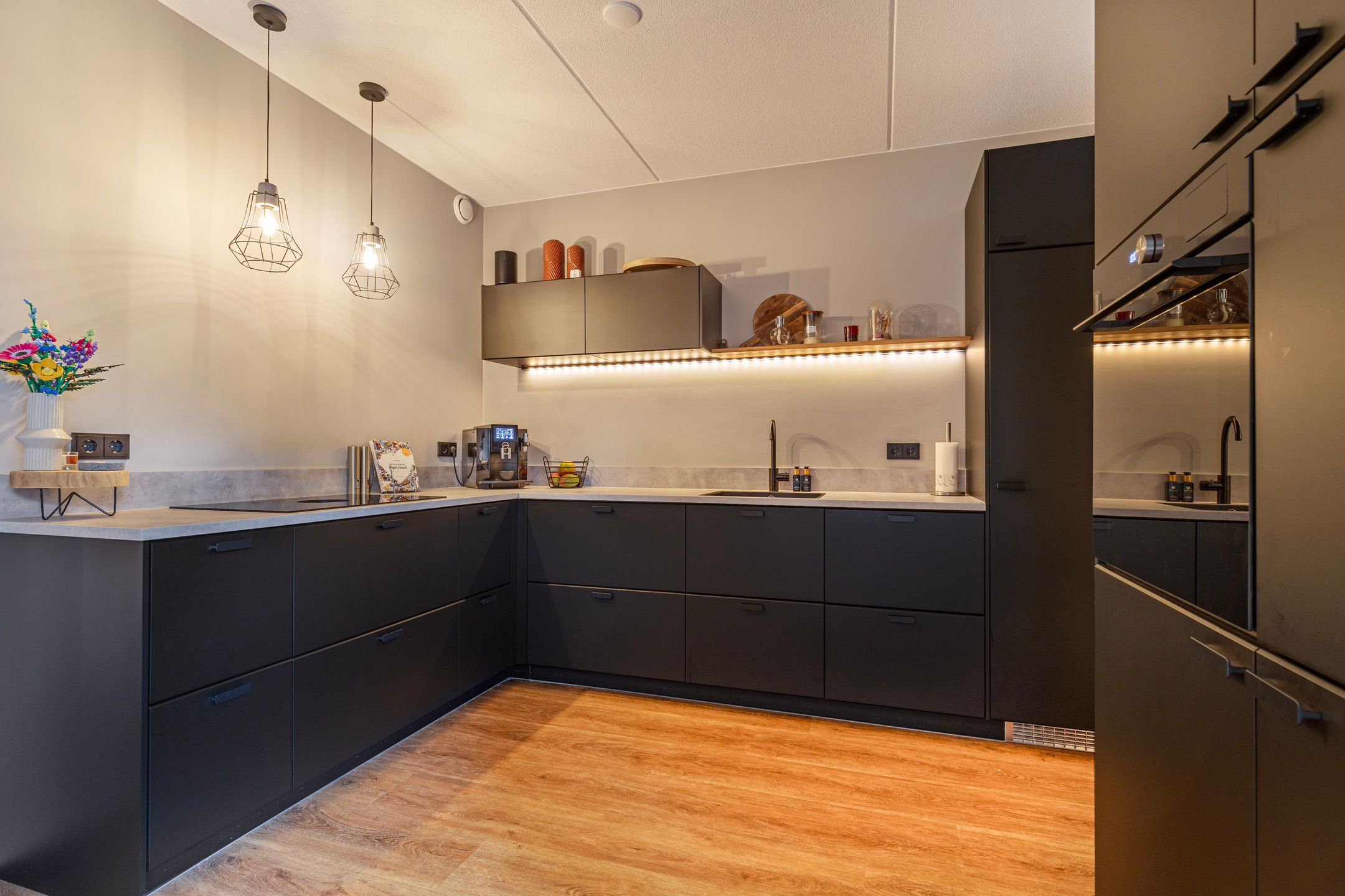 Foto 9 van Midscheeps 81