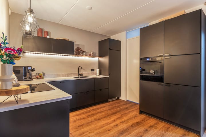 Foto 10 van Midscheeps 81