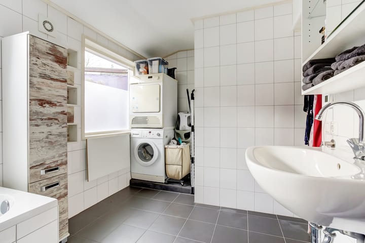 Photo 18 of Sint Odulphusstraat 1