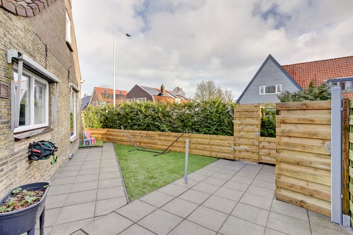 Photo 3 of Sint Odulphusstraat 1