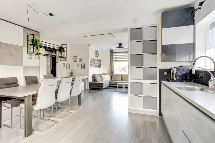 Photo 12 of Sint Odulphusstraat 1