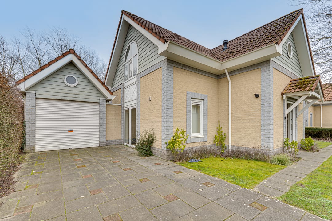 Foto 2 van Eb en Vloed 44