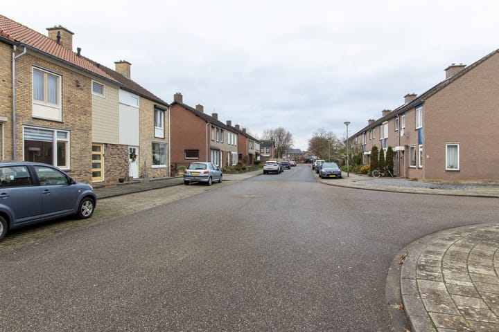 Foto 20 van Abdissenstraat 24