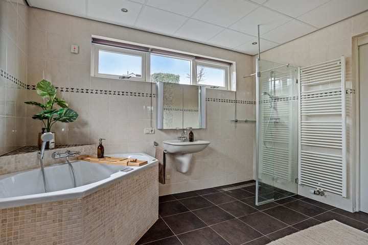 Foto 24 van Willem-Alexanderlaan 31