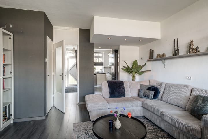 Foto 12 van Roelof van Schevenstraat 11