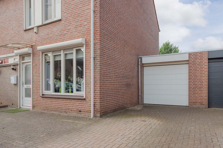 Foto 33 van Violierstraat 27